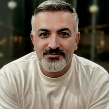 علی آریاپور