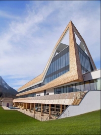 ساختمان اسپا توچال Narzissenbad Aussee ساختمان اسپا توچال Narzissenbad Aussee