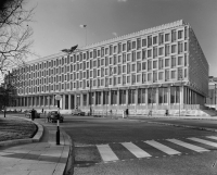 سفارت آمریکا-ایرو سارینن(پروژه11) سفارت آمریکا-ایرو سارینن(پروژه11)