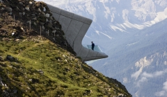 MMM Corones-زاها حدید(پروژه39) MMM Corones-زاها حدید(پروژه39)