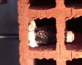 کلیپ جزییات اجرایی کاشت پیچ در بلوک و آجرهای مجوف کلیپ جزییات اجرایی کاشت پیچ در بلوک و آجرهای مجوف