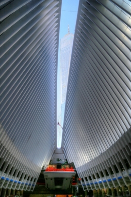 سردر و ایستگاه متروی مرکز تجاری جهانی نیویورک-سانتیاگو کالاتراوا(پروژه1)