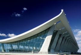 فرودگاه بین‌المللی دالاس واشنگتن-ایرو سارینن(پروژه8)