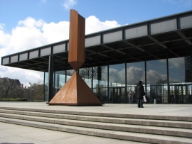 ورودی موزه گالری ملی نویه-میس ون دروهه(پروژه1)
