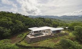 ویلایی با دید خارق العاده به جنگلهای کاستاریکا