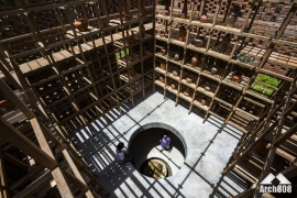 استودیو قرمز مایل به قهوه ای Terra Cotta Studio